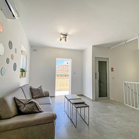 Апартаменты Designer Duplex Penthouse In Floriana Экстерьер фото